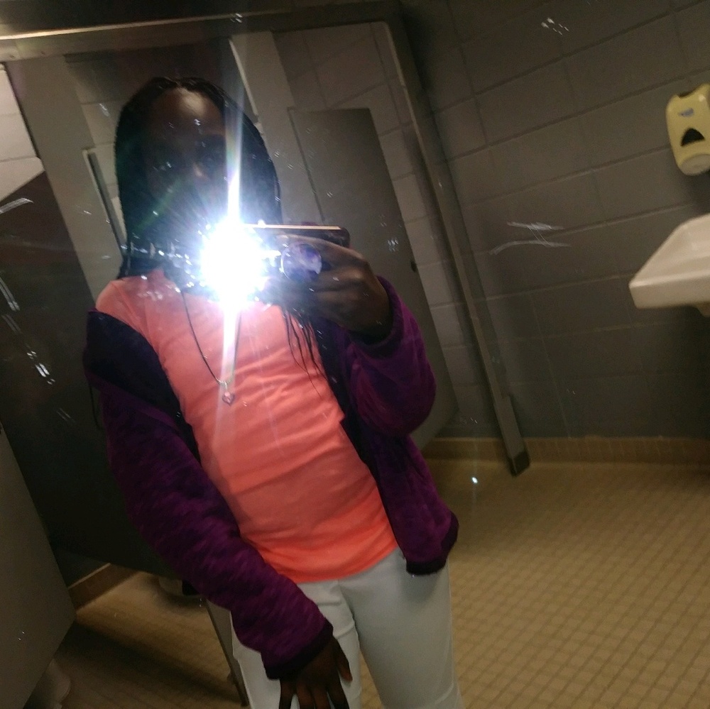 Meet your Posher, Galayia